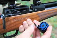 Load image into Gallery viewer, Combo Daystate Huntsman Revere .22 40ft/lbs